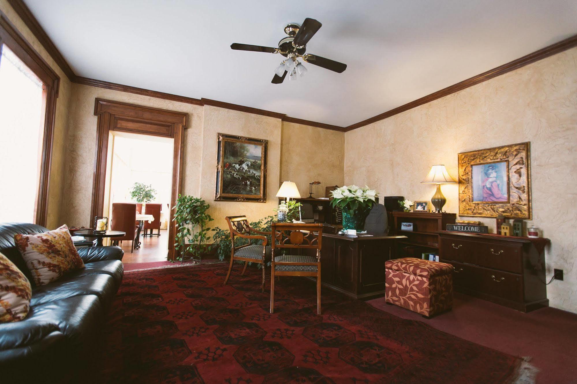 The Mount Vernon Inn ภายนอก รูปภาพ